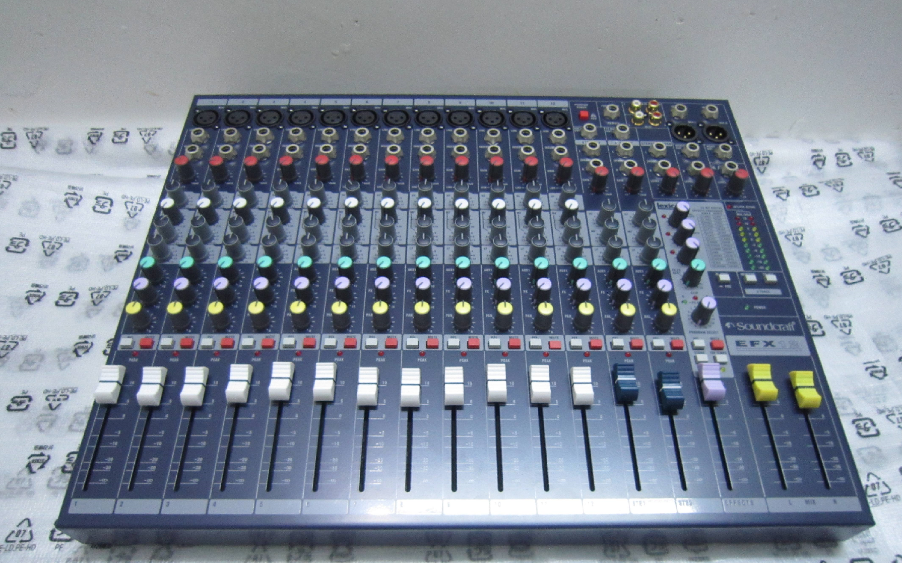  EFX12  英國(guó)Soundcraft带效果器调音台